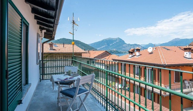 GuestHost - Charming 100 sqm detached villa, spread over three levels (accessible by stairs) and accommodating up to 5 people.The property is located in Lierna, on the eastern shore of Lake Como, in a well-served area and a short walk from the splendid R