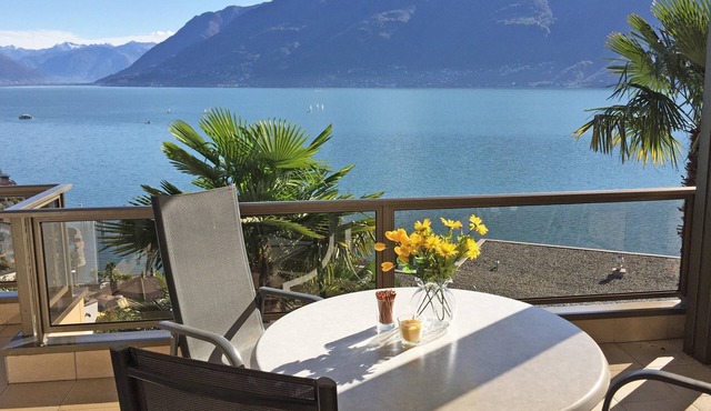 Holiday apartment with lake view in Brissago