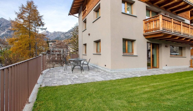 Holiday Home 'Mortirolo Bormio' with Private Garden, Balcony and Wi-Fi