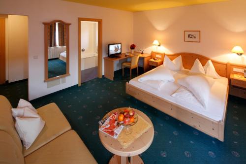 Hotel Am Reschensee in Resia