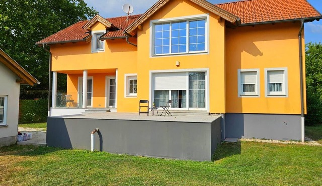 Idyllic vacation home in Parndorf in Parndorf