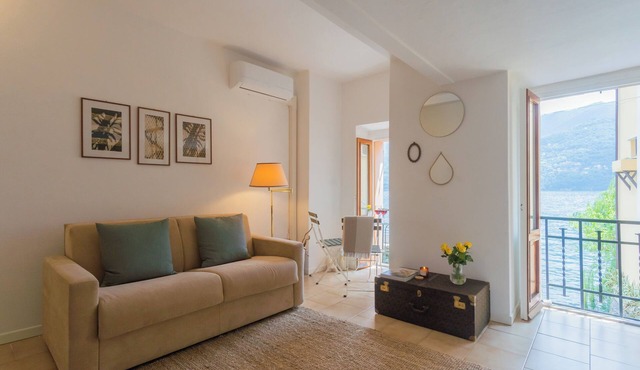 Il Porticciolo by Rent All Como