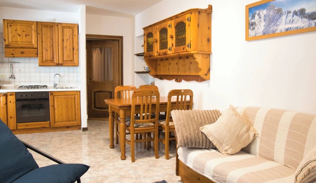 Lòbia in via Parrocchiale - app. Ferro (P0)