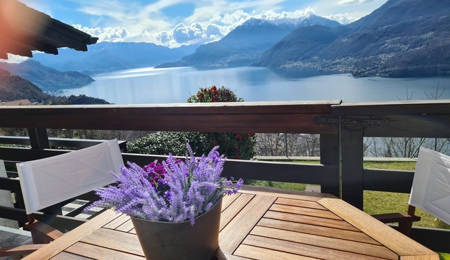 Lake Como – Incanto: Green Townhouse with Garden, Terrace & Lake View