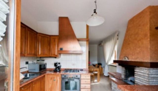 Large villa immersed in the vineyards of Valpolicella