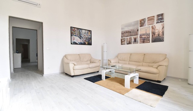 Light and Elegant apartment, located in a quiet and strategic residential area. in Firenze