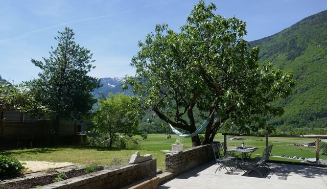 Lovely apartment for 6 people with WIFI, TV, patio, pets allowed and panoramic view