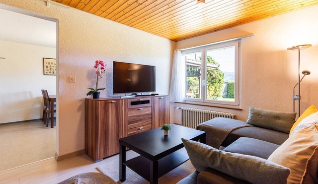 Luna Appartement/Fewo 2-4 Bettwohnung by Interhome