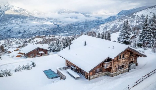 Luxury Alps Chalet YOLO by Interhome