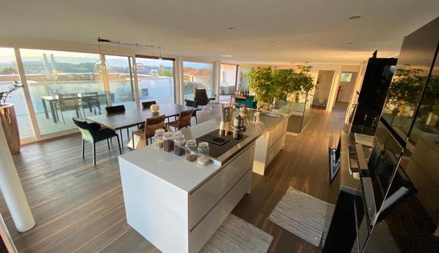 Luxusloft mit warmem Outdoor Whirlpool