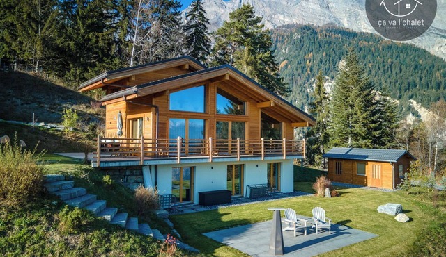 Magnificent chalet in a quiet area with stunning views