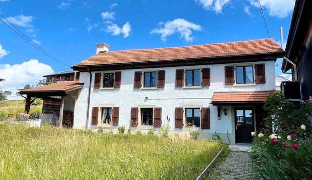Maison de Vacances - Chez Véronique, (Le Noirmont), by Interhome