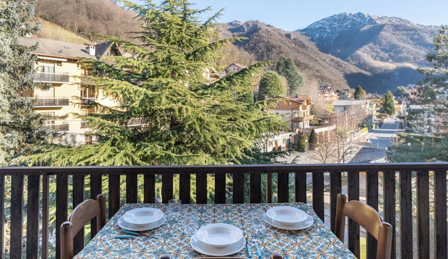 Maison Néné - Two Bedroom Apartment, Sleeps 7