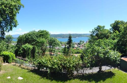 Major Lake Luxury Home B&B