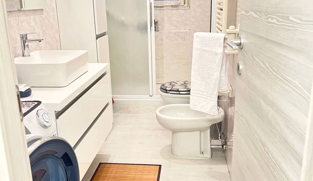 Modern and Elegant: just minutes from Rho Fiera and Milan
