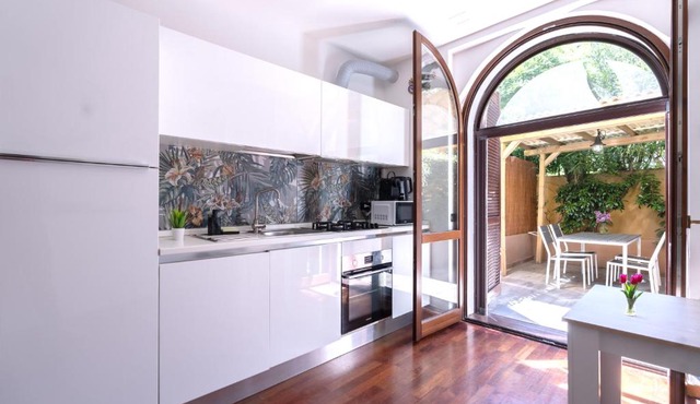 Monolocale con Giardino Privato - M2 Lambrate - Self Check-in
