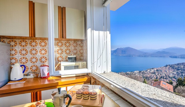Nicoletta's Lake View Stresa