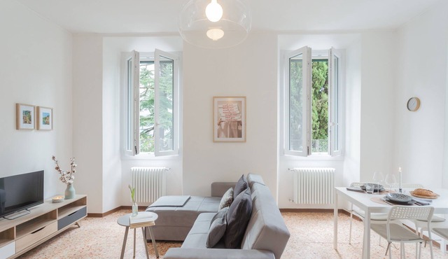 Nonna Tere Apartment by Rent All Como