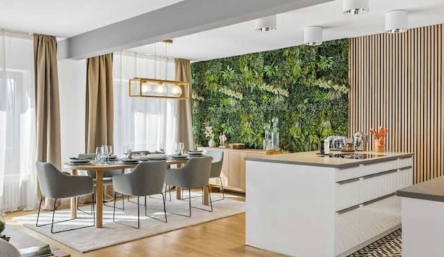 Old Town Penthouse Maisonette | Private Rooftop