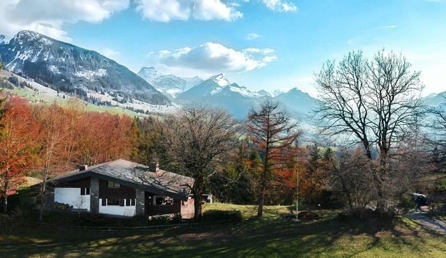 Panoramic 6BR Chalet near Interlaken & Lake Thun (Bernese Oberland)