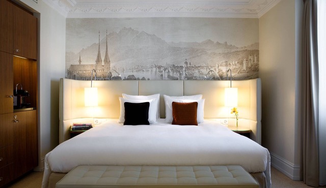 Renaissance Lucerne Hotel