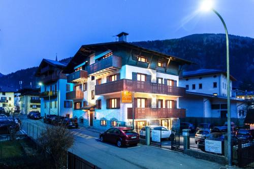 Residence Alpen Casavacanze in Pinzolo