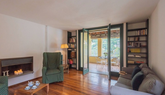 Residenza Regina - Three Bedroom Apartment, Sleeps 5