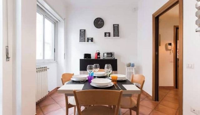 Rome Cinecittà Suite - Apartment near Metro A Subaugusta in Roma