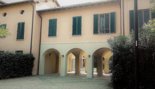 Room for a quiet stay on the outskirts of Milan