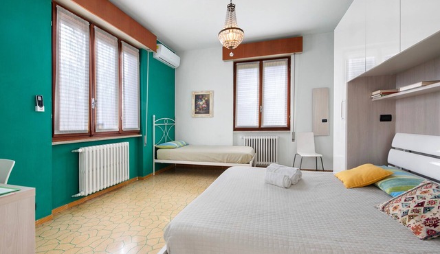 Room 'Swan Matrimoniale Green' with Shared Pool, Wi-Fi and Air Conditioning