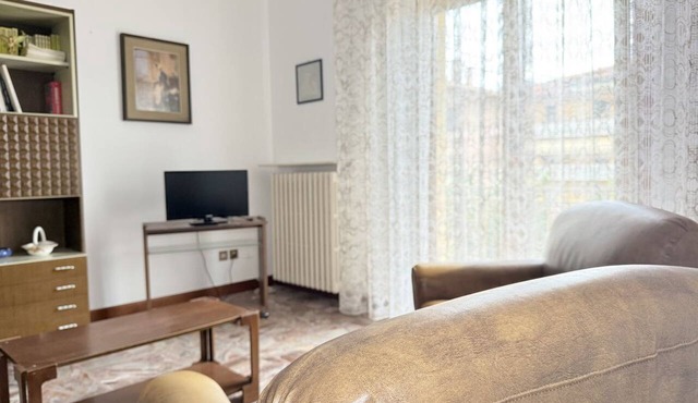 SE274 – Marotta, spacious four-room apartment with parking space in Marotta