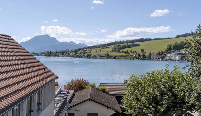 Soluna Stay | Lakefront Penthouse | Pilatus & Rigi view | Lucerne | Swiss Alps