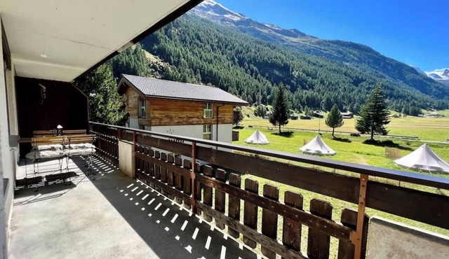 Spacious Mountain Apartment near Zermatt