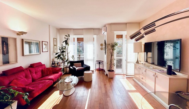 Spacious Three-room apartment 95 m² connected to Central Station - Naviglio Martesana, Milan