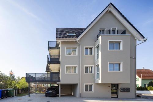 STAYY Flagship Limmattal Premium Apartments - 24h Self Check-in free Parking free EV Wallbox