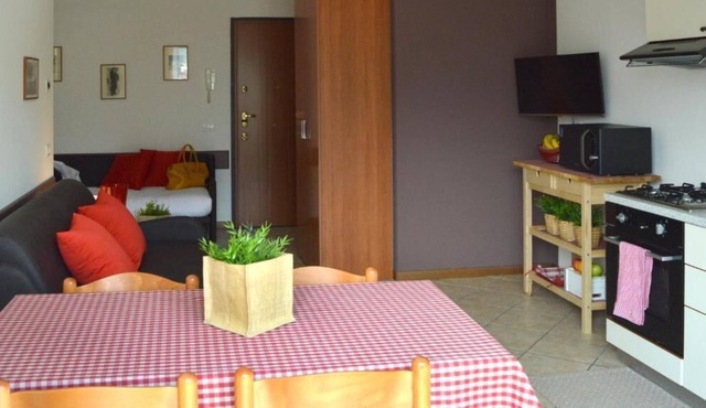 Studio apartment 12 - 5 mins to ski area and mountains treks