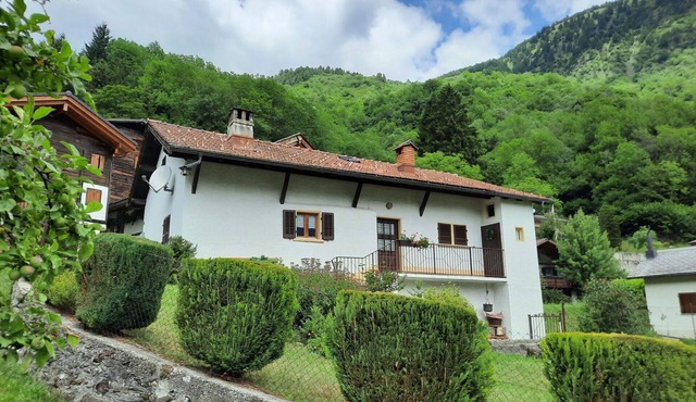 Stunning private villa for 6 people with WIFI, TV, patio and pets allowed