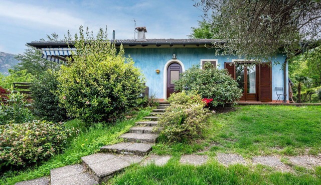 Stunning villa for 4 people with WIFI, TV, terrace and pets allowed in Casale Corte Cerro