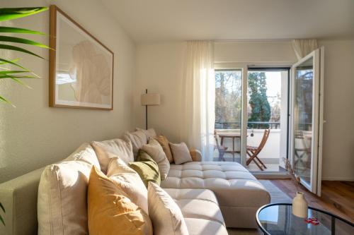 SwissVida Business Apartments Zurich Airport, Free Parking & Workspace