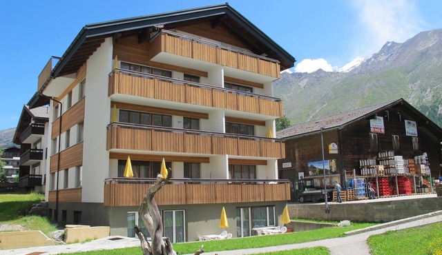 Vacation apartment/apartment for 7 guests with 65m² in Saas-Fee (161421)