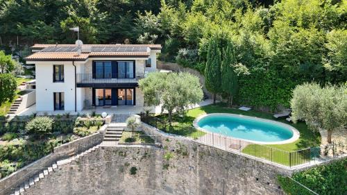 Villa aMA with Pool in Brenzone sul Garda