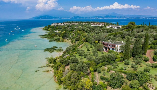 Villa Imperatore - Four Bedroom Villa, Sleeps 10