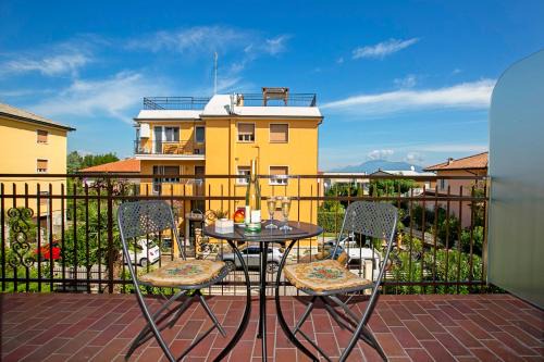 Villa Mimosa Apartments