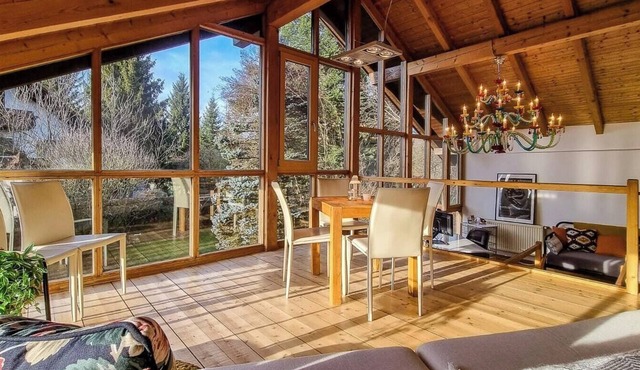 Villa with split-level architecture by Ammersee in Hechenwang
