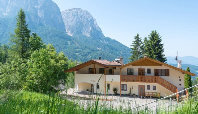 Wohnung in den Dolomiten mit traumhafter Aussicht by Interhome in Aldein (Aldino)
