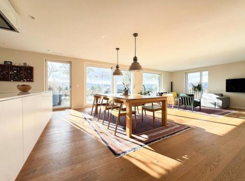 Wonderful Attic Maisonette in Meilen with Stunning Lake Views