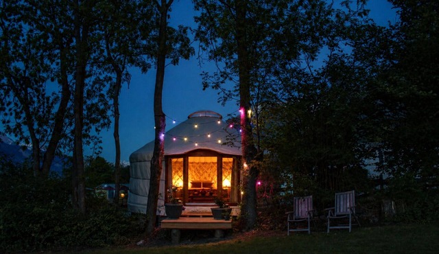 WOODMOOD yurt with wellness