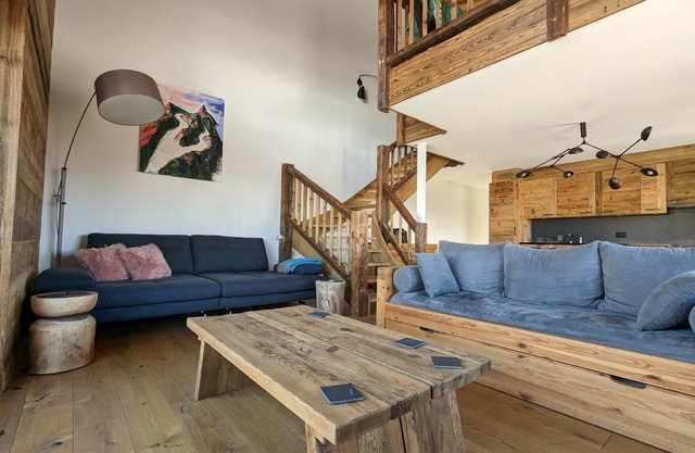 195 m² Apartment ∙ 4 bedrooms ∙ 10 guests