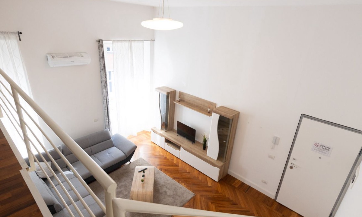Downtown Apartment | LOFT2 VIA MOROSINI DOWNTOWN VARESE-IXIHOME