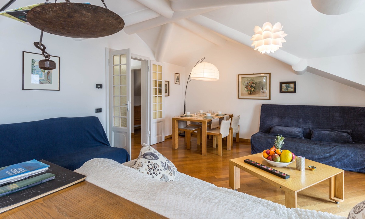 Como Apartment | Apartment "Attico Vista Lago" in Como with Lake View, Wi-Fi & Terrace